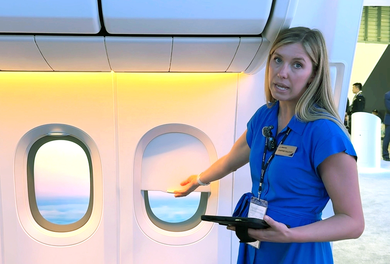 新加坡航展　波音展777X模擬客艙