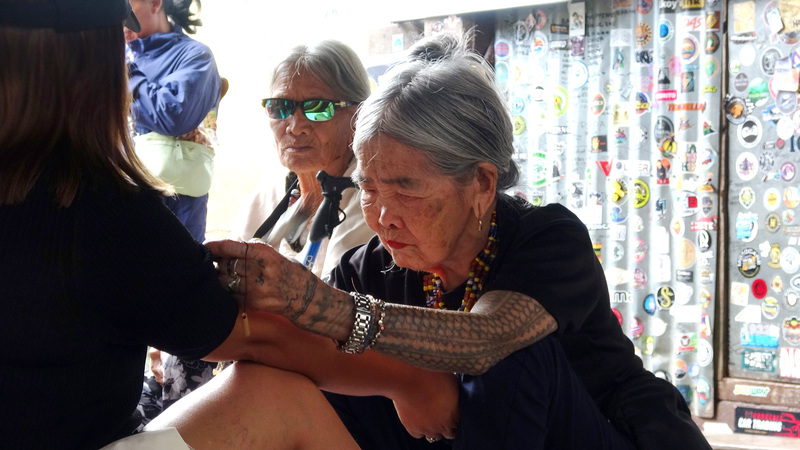 菲律賓北部山村  109歲拍刺師守護原住民紋身文化