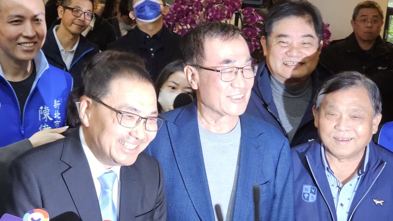 李四川返新北趴趴走　綠營指滿心只有市長大位