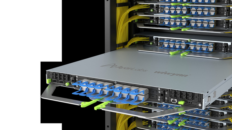 緯穎攜手Ayar Labs　打造光學互連機櫃級AI系統