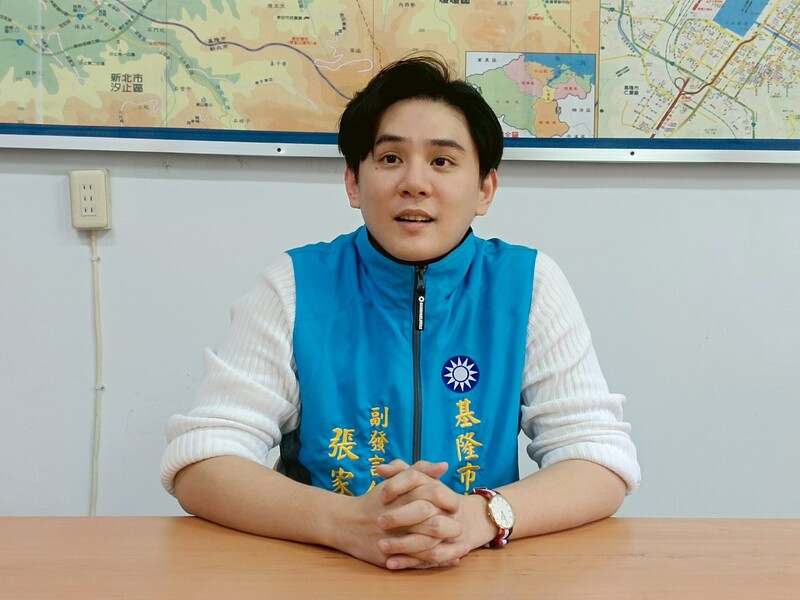 基隆敬老金加碼 藍營批占功、綠營稱說到做到