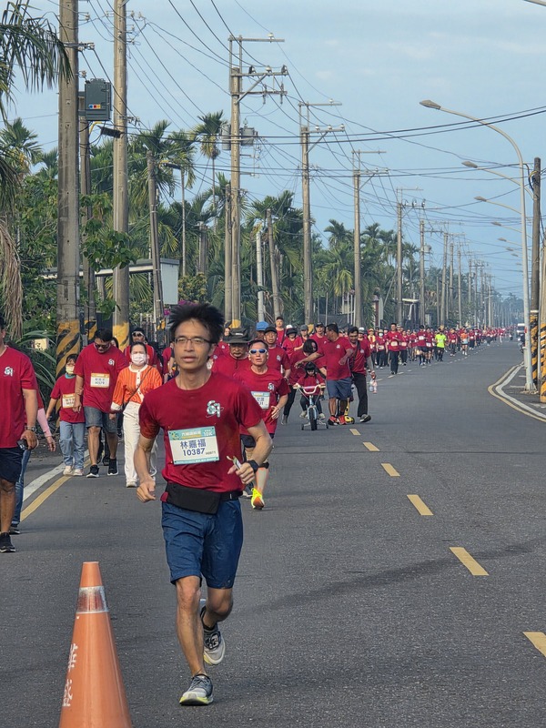 屏東佳冬六堆健行路跑　沿線田園風光