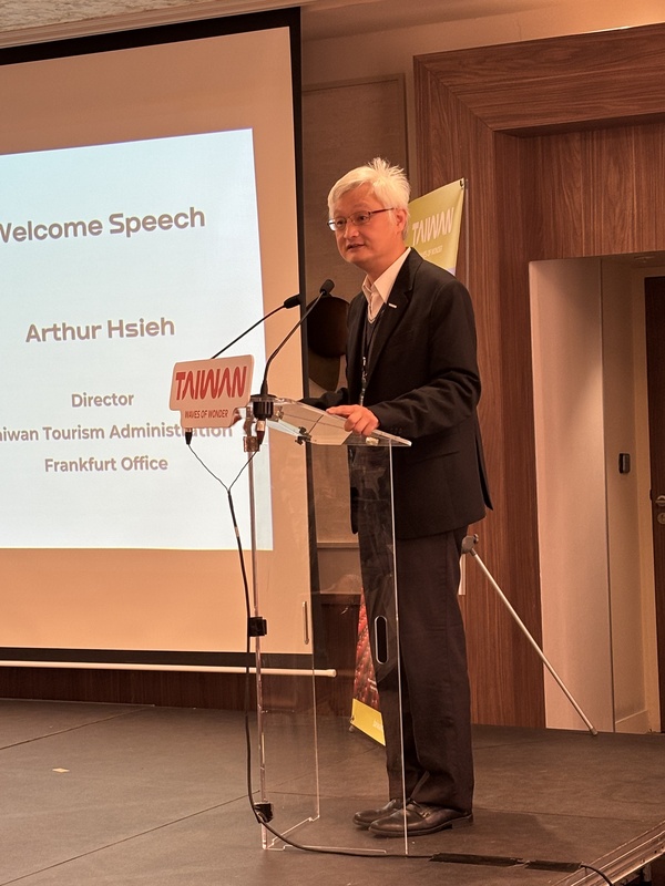 觀光署駐法蘭克福辦事處主任謝長明巴黎推台灣觀光