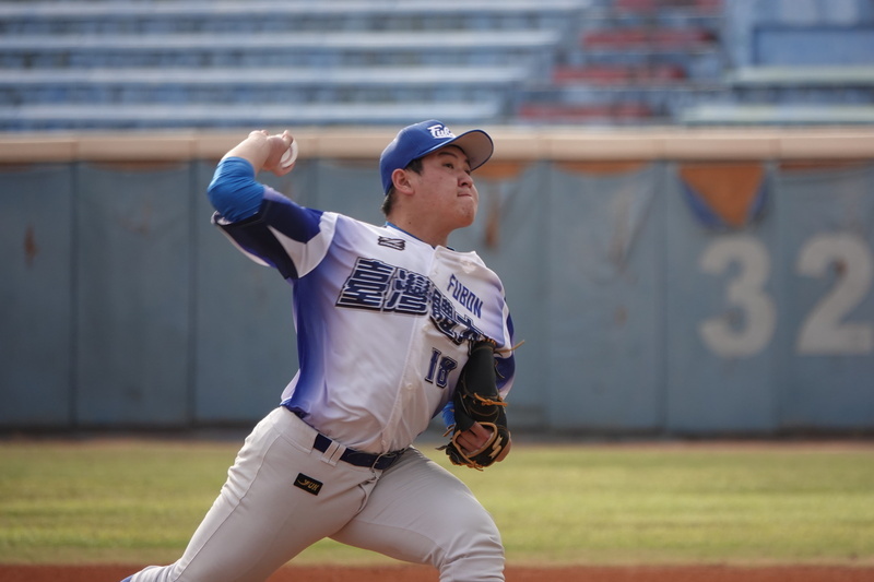 邱志鵬8局無失分 大專聯賽台體帶文化同晉4強