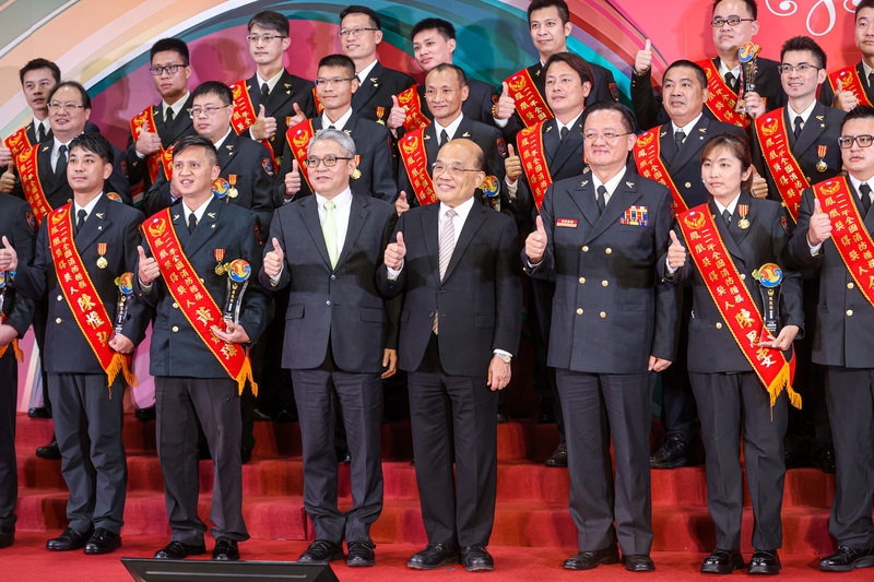 消防最高榮譽鳳凰獎 73防災楷模獲獎