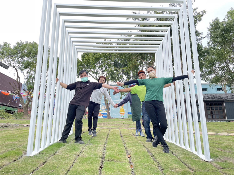 舊穀倉華麗變身 東海岸添遊憩景點