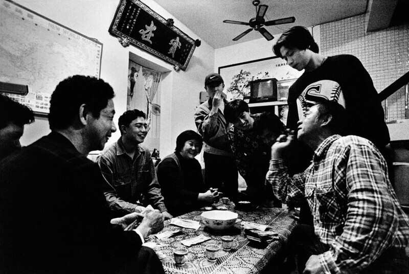 沈昭良個展登場 一覽舞台車文化、南方澳樣貌