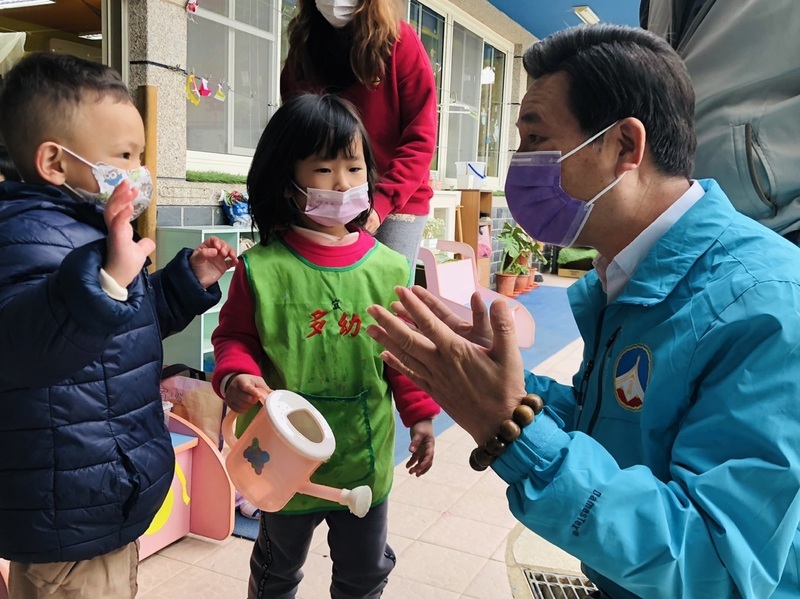 走訪金門縣內國小 陳福海指示各校盤整資源發展特色