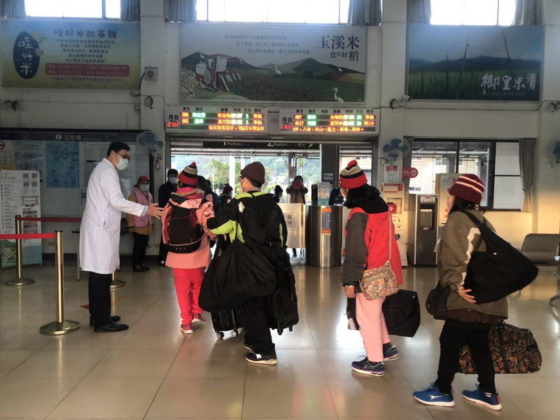 疫情趨緩 玉里醫院精神病友睽違2年返鄉團圓