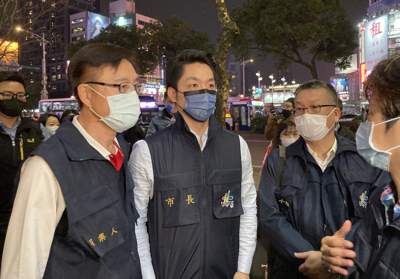 賀卡印全家福遭批自我宣傳 蔣萬安：個人心意