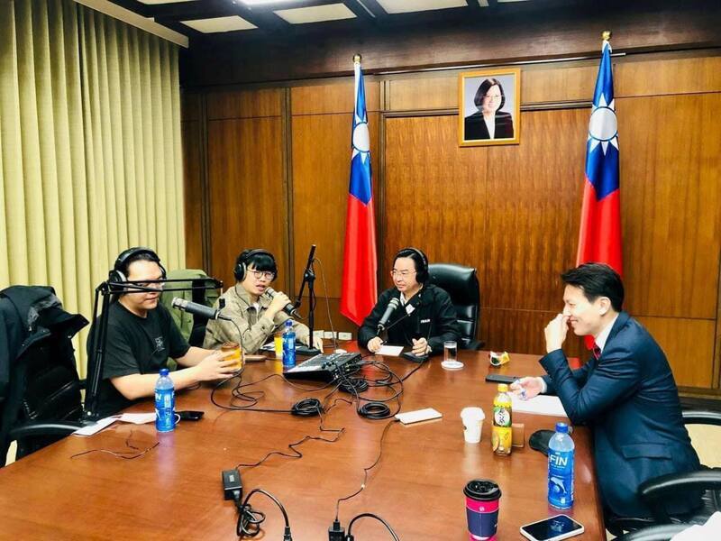 曾是話題製造機 外交部前臉書小編轉戰金融圈