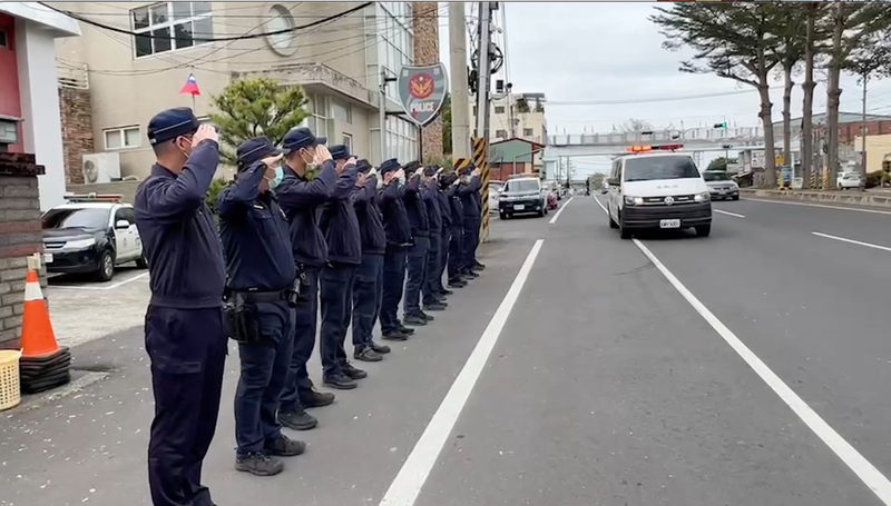 彰化員警疑遭毒駕撞死 同事列隊高喊一路好走