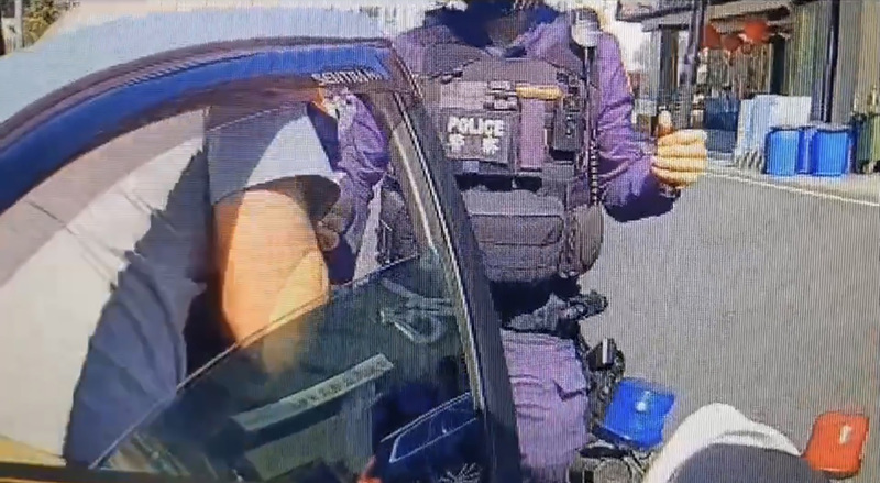 南警攔查拔槍逮人起出槍毒 2對毒鴛鴦送辦