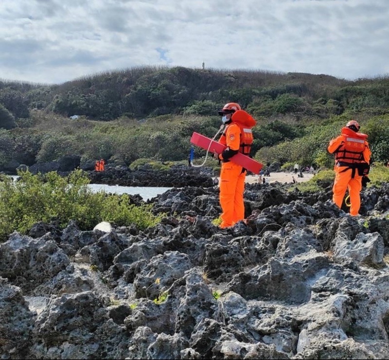 屏東後壁湖潛水客失蹤 海陸空同步持續搜救
