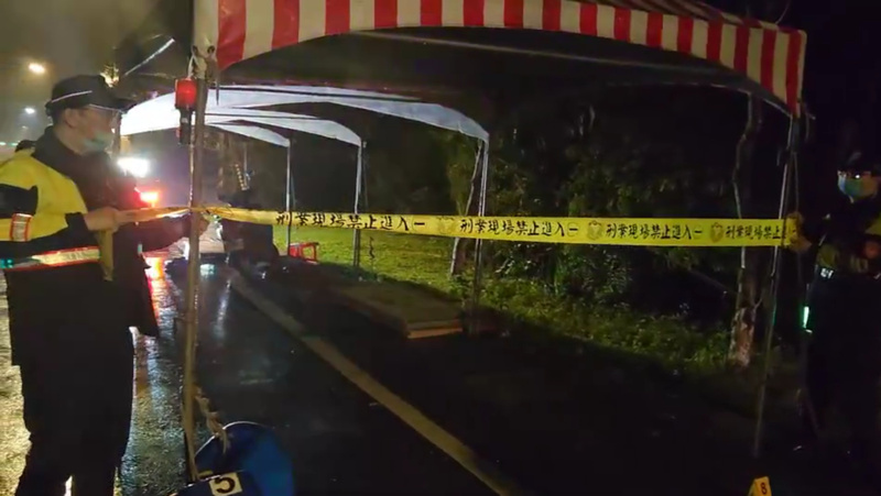 載雙胞胎兒遊平溪撞天燈節棚架 母送醫不治