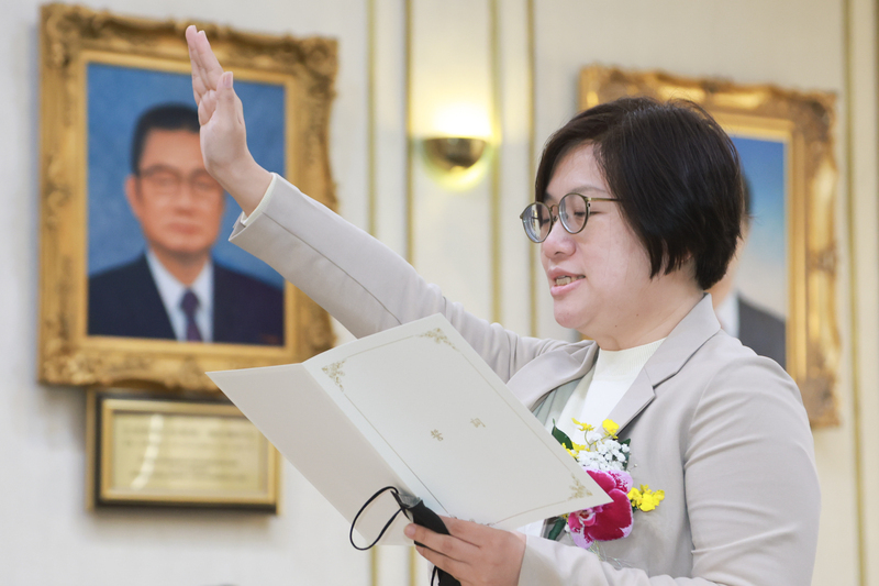 繪本主編陳培瑜就任立委 聚焦文教議題