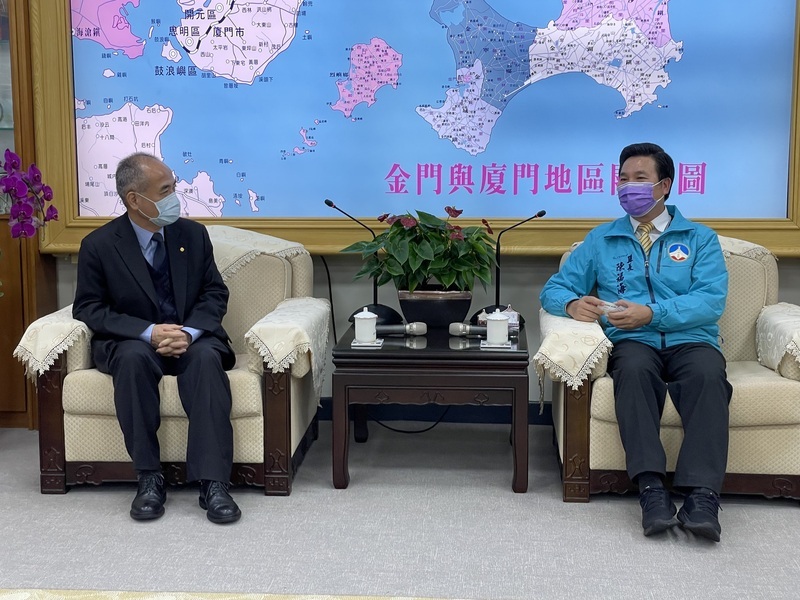 立榮航空副總拜會陳福海 雙方期待小三通正常化