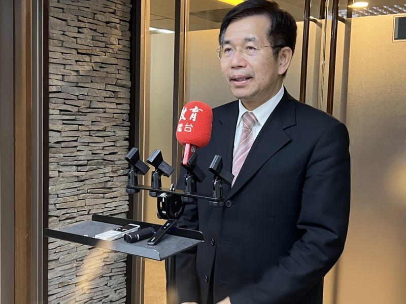 脫口罩上課恐有容貌焦慮 潘文忠：尊重個別考量