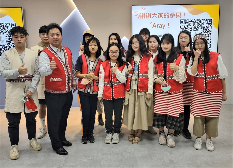 風英輝教學賽夏族語15年 獲原住民族語言推廣獎