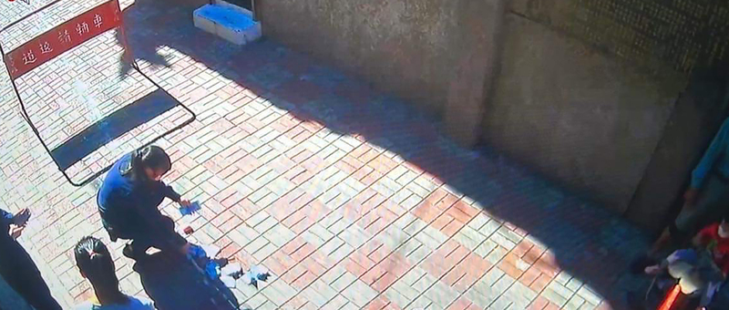 屏東婦騎車沿路掉千元鈔 險丟員工薪水幸尋回