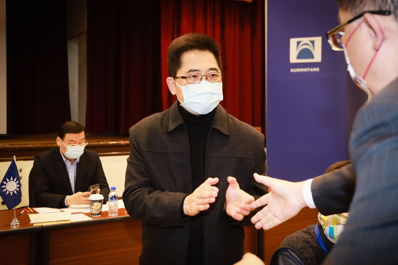 憂郭台銘傷黨內和氣？黃健庭：表達意願動作有很大嗎