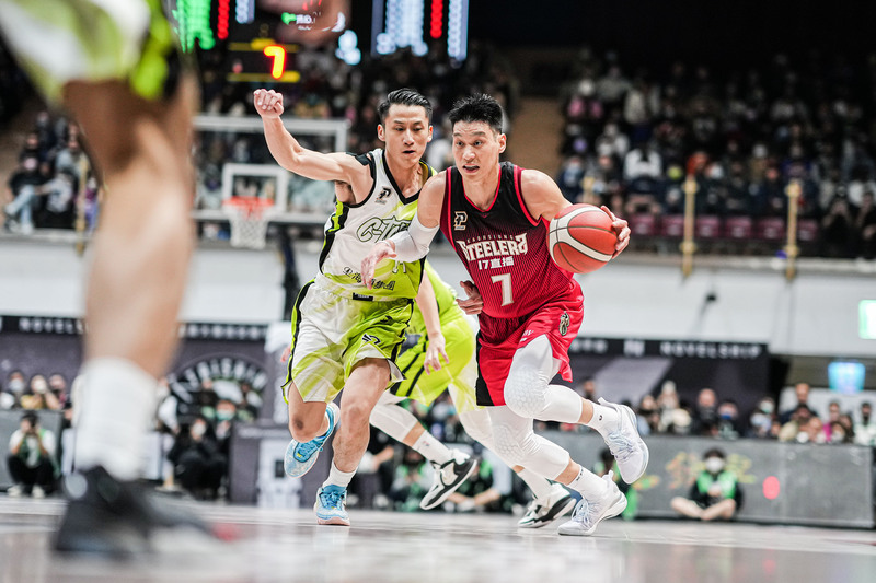 PLG林書豪連2戰繳雙十 鋼鐵人不敵夢想家