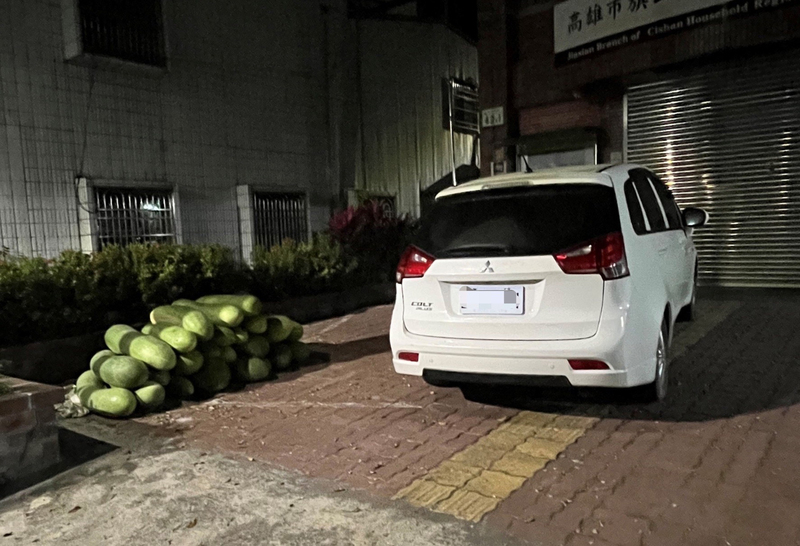 為還車貸 高雄男開賓士約友偷24條冬瓜