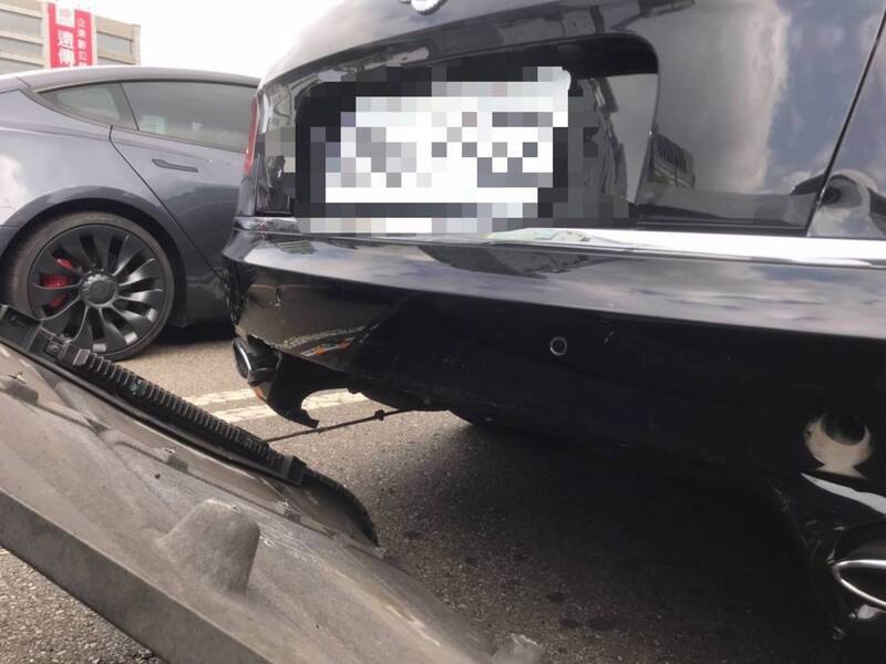 北市4車連撞車禍 女二度酒駕找友頂替遭警識破