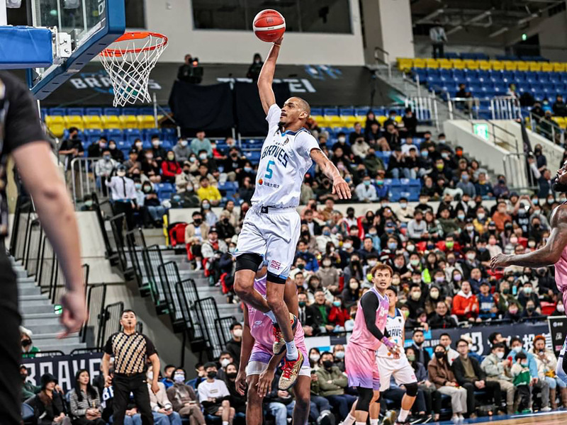 PLG富邦勇士雙洋將包辦70分 輕取攻城獅獲7連勝