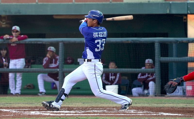 張冠廷轟關鍵3分砲 悍將奪自辦熱身賽首勝