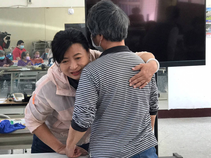 蔡培慧提加強照顧偏鄉長輩 林明溱要保障農民土地