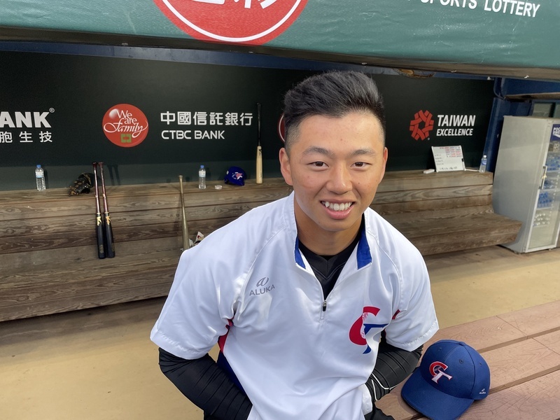 鄭宗哲盼「越簡單越好」 林威助讚揮棒更簡潔