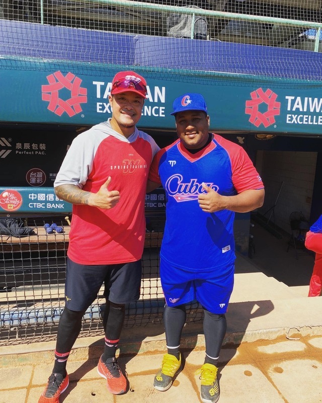 林智勝7年前棒打古巴 經典賽前找戴斯潘敘舊合照