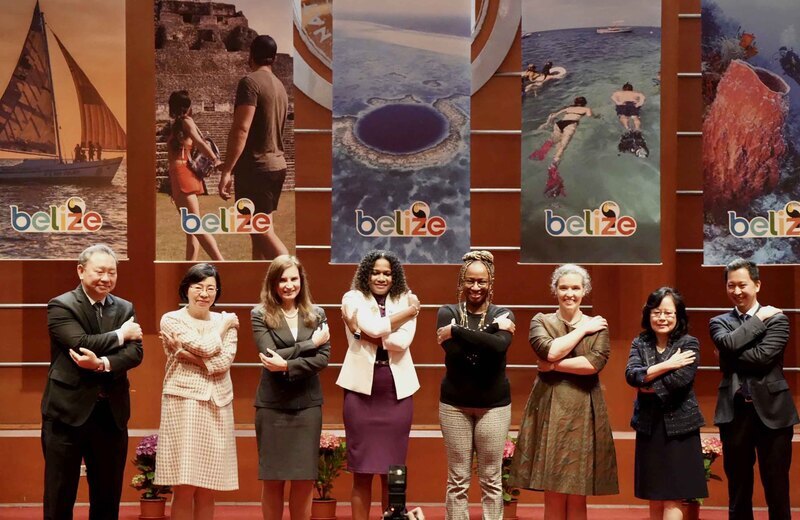 木雕呈現女力 貝里斯文化暨婦女月於國圖開展