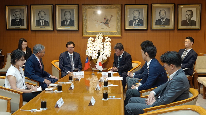 鄭文燦拜會發生小插曲 茂木敏充：台日關係絕不暗