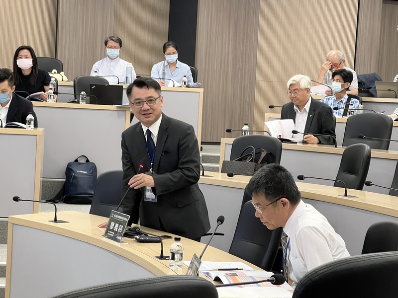 學者指公益董事難救私校 教部：專輔未改善須退場