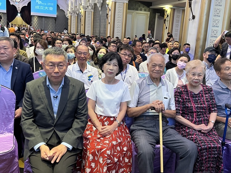 民眾黨中區選哲之友會成立 柯文哲盼大家支持