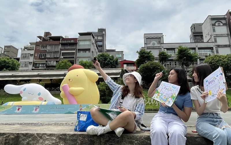 碧潭寫生趣起跑 邀親子畫出三麗鷗家族超萌偶像