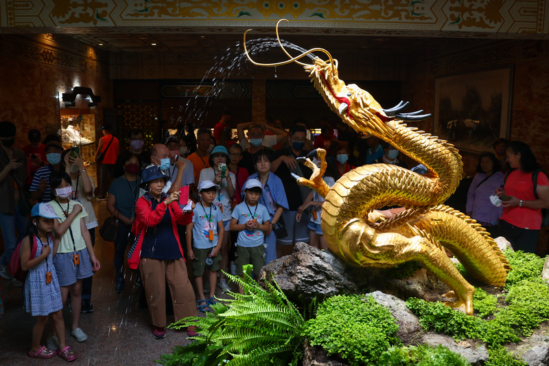 圓山百年金龍斷裂首階段修復 未來擬以黃銅復舊