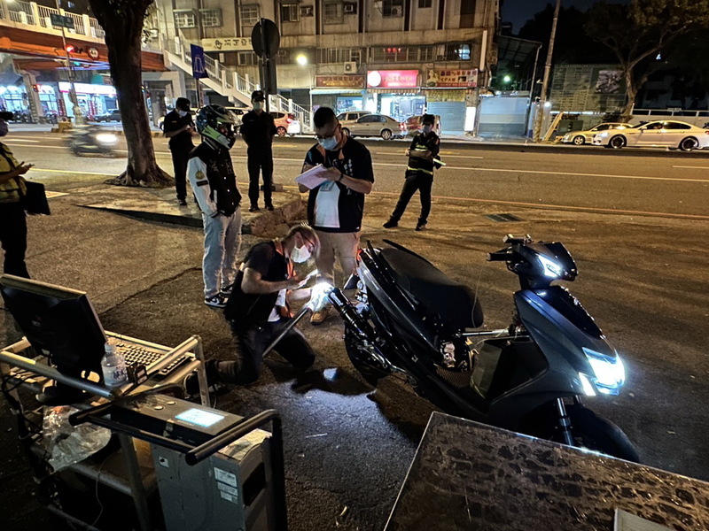 台中18日起抓非法改裝排氣管 最重罰3萬