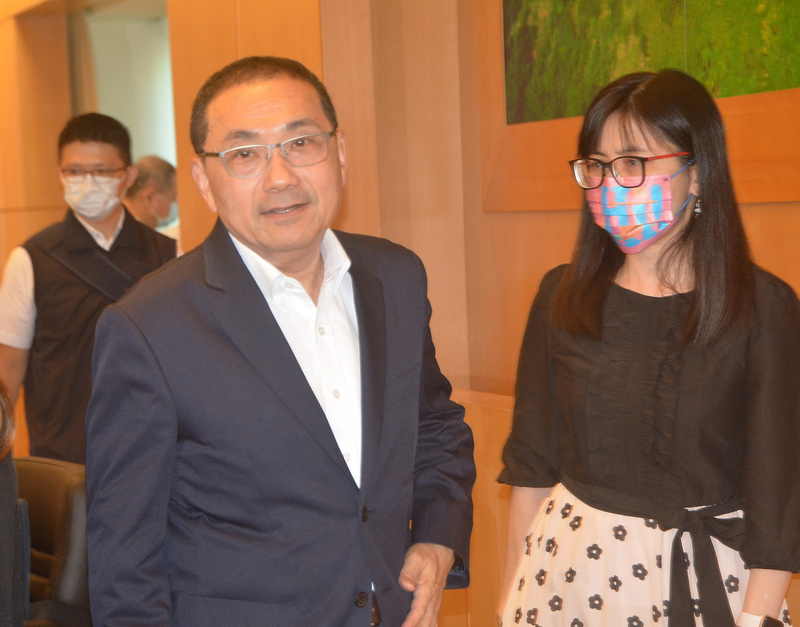 台東晚宴將合體郭台銘？ 侯友宜：尊重主辦方安排