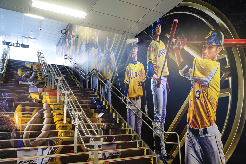 迎下半季開打 中捷文心崇德站中信兄弟3D地景吸睛