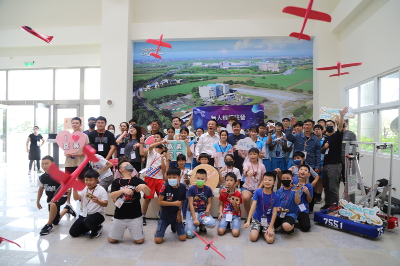 嘉縣辦無人機體驗營 播下產業發展新星種子