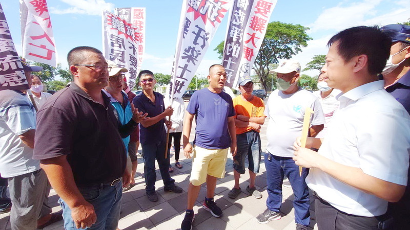 東石塭仔村民嘉縣府陳請 反對新設養雞場