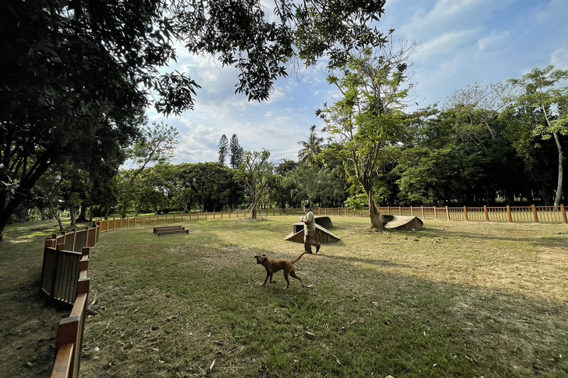 台南水道博物館寵物園區夯 遷移擴大功能升級