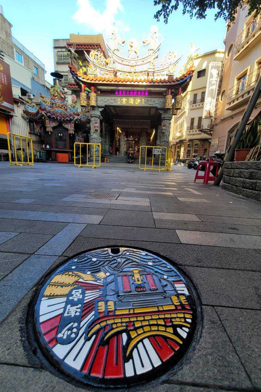 台南推下水道特色孔蓋 巷弄漫步添小驚喜