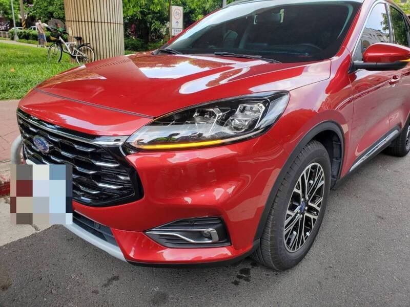 駕駛疑A柱擋視線左轉撞行人 北市警將開罰