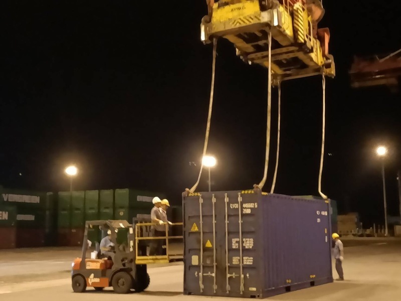 天使輪貨櫃打撈116只 底流強勁油櫃通氣孔封堵暫停