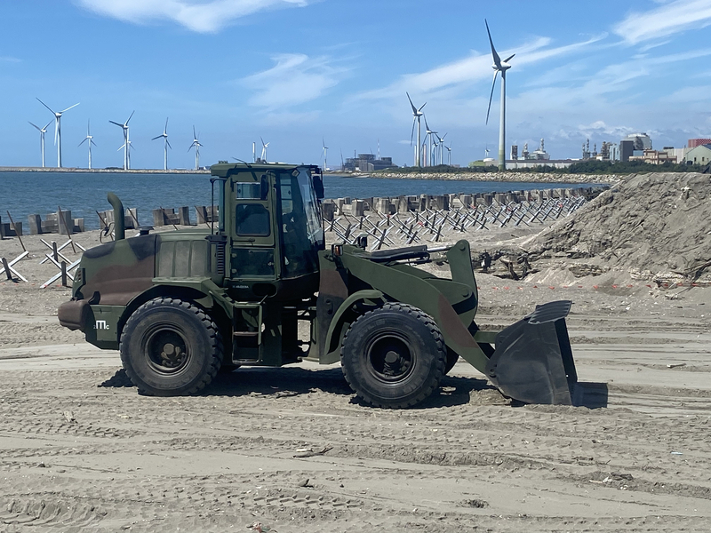 漢光演習伸港海灘實施阻絕科目 阻敵軍攻擊中部