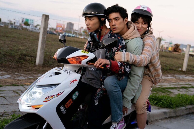 林哲熹挑大梁當見鬼里長 笑中帶淚學會告別